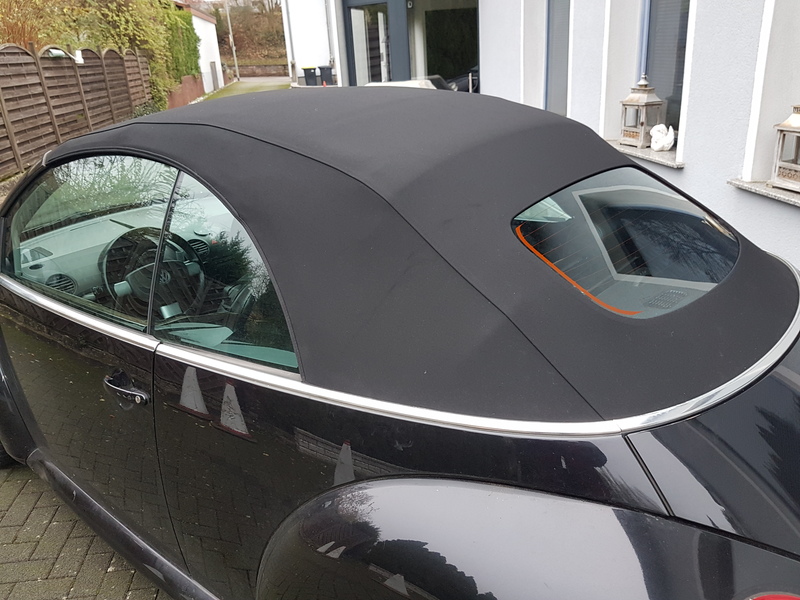 VW New Beetle Cabrio [Heckfenster instandgesetzt] - Cabrioverdeck-Service  Helf